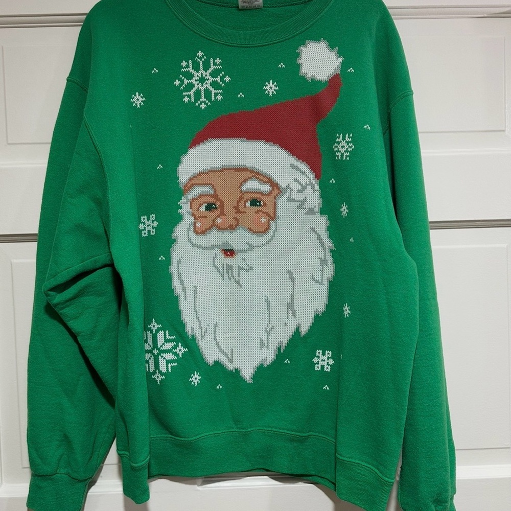 Jerzees Green Santa Crewneck Sweater‎